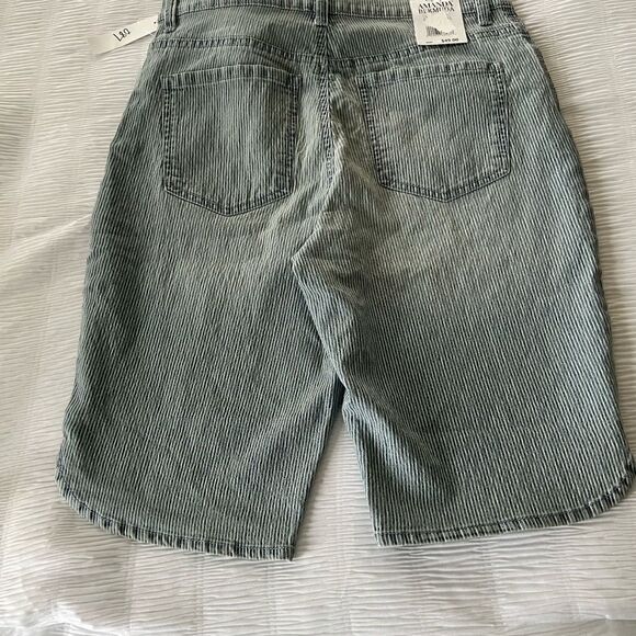 🆕 Gloria Vanderbilt Amanda Denim Bermuda Shorts size 6 - Picture 6 of 10